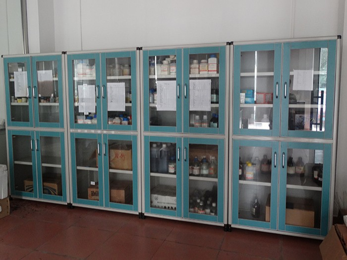 三人行-實驗室照片